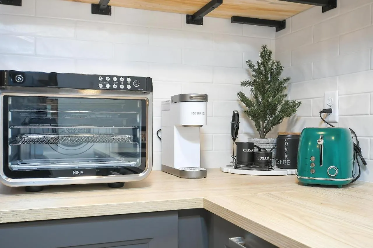 Bright & Modern Basement Apartment Dt N'Hood Vancouver